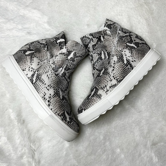 NWOB J Slides Snake Embossed Leather Wedge High Top Slip On Sneakers Women’s 8M - Picture 2 of 12